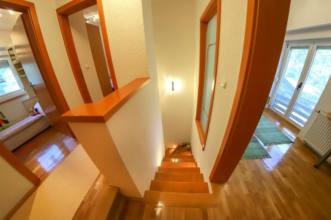 Holiday Home Villa Sara Bihać Buitenkant foto