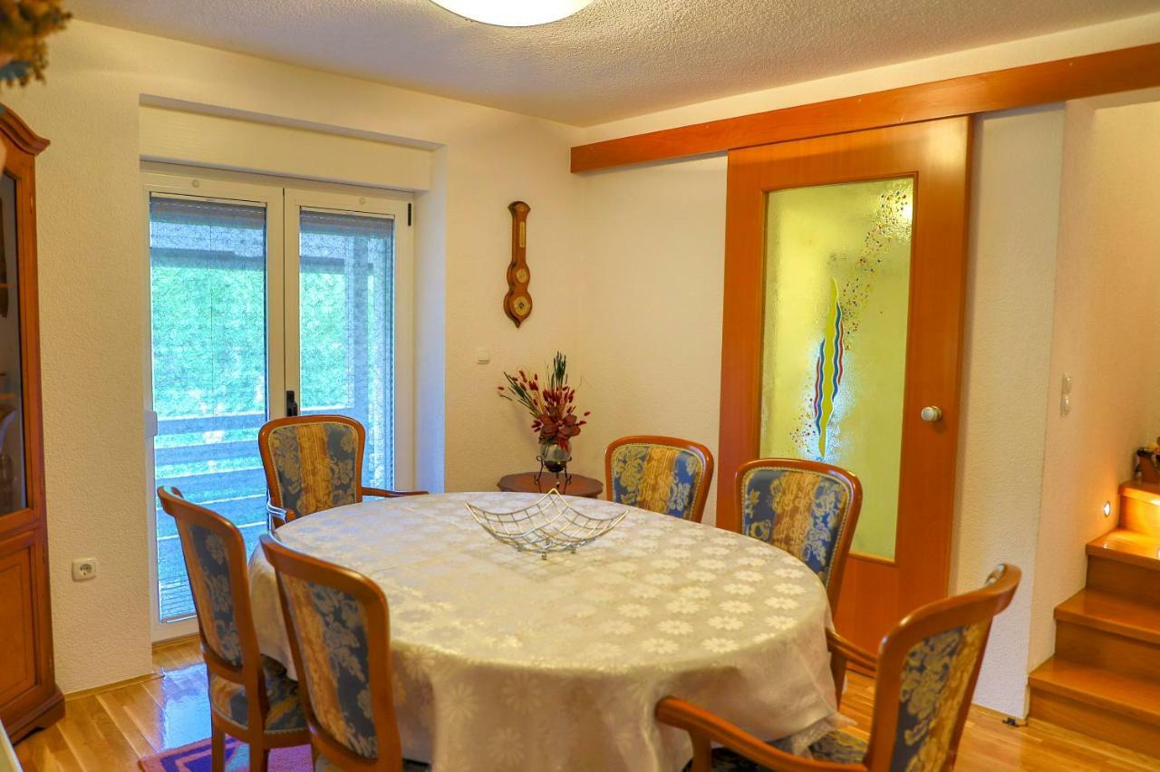 Holiday Home Villa Sara Bihać Buitenkant foto