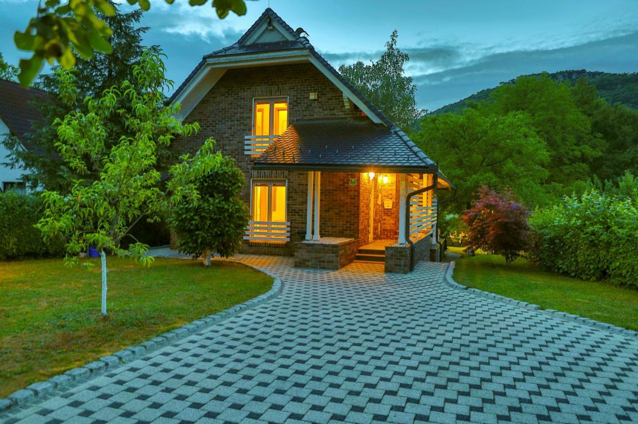 Holiday Home Villa Sara Bihać Buitenkant foto