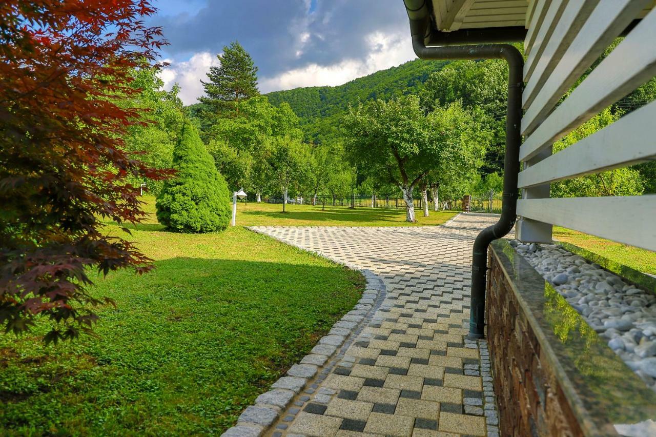 Holiday Home Villa Sara Bihać Buitenkant foto