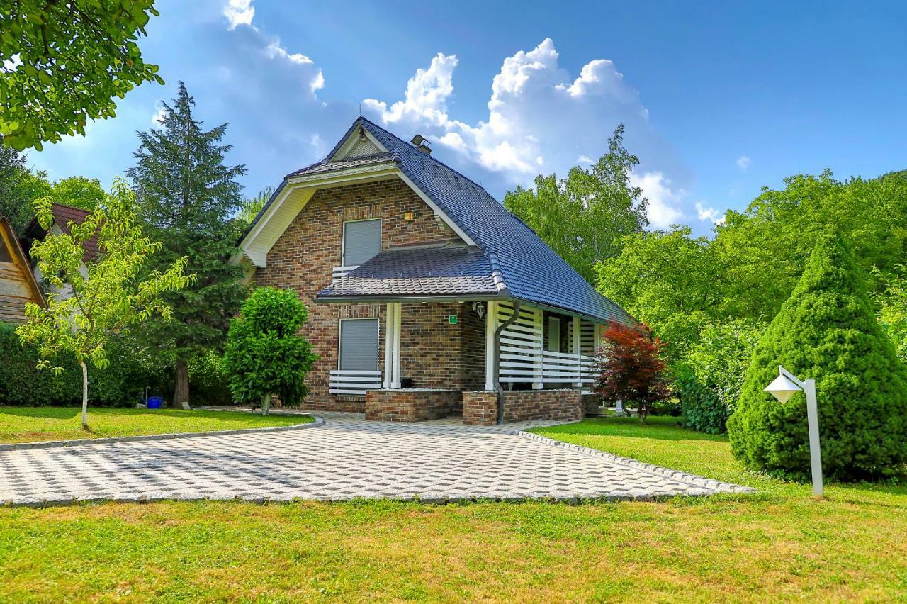 Holiday Home Villa Sara Bihać Buitenkant foto