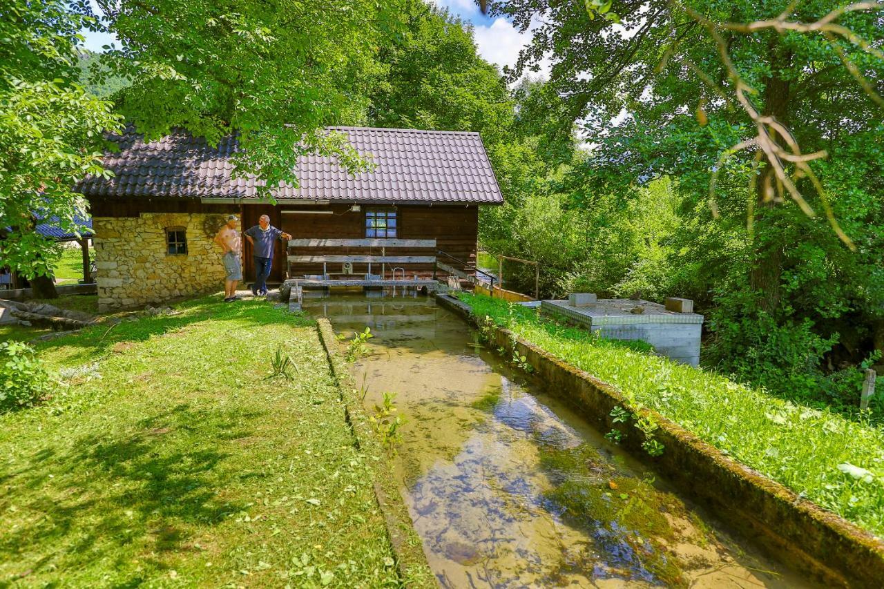 Holiday Home Villa Sara Bihać Buitenkant foto